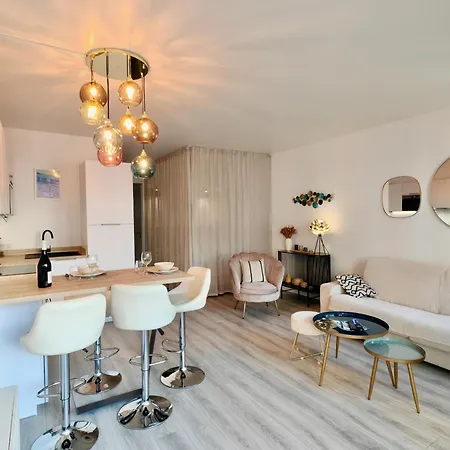Royal Lux Seaview By Guys Νίκαια